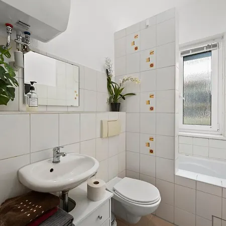 Apartmenthaus Am Riedlewald * 프리드리히스하펜