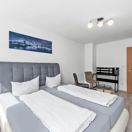 Apartmenthaus Am Riedlewald * Friedrichshafen